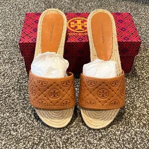 BRAND NEW Tory Burch T Monogram Espadrille Slides